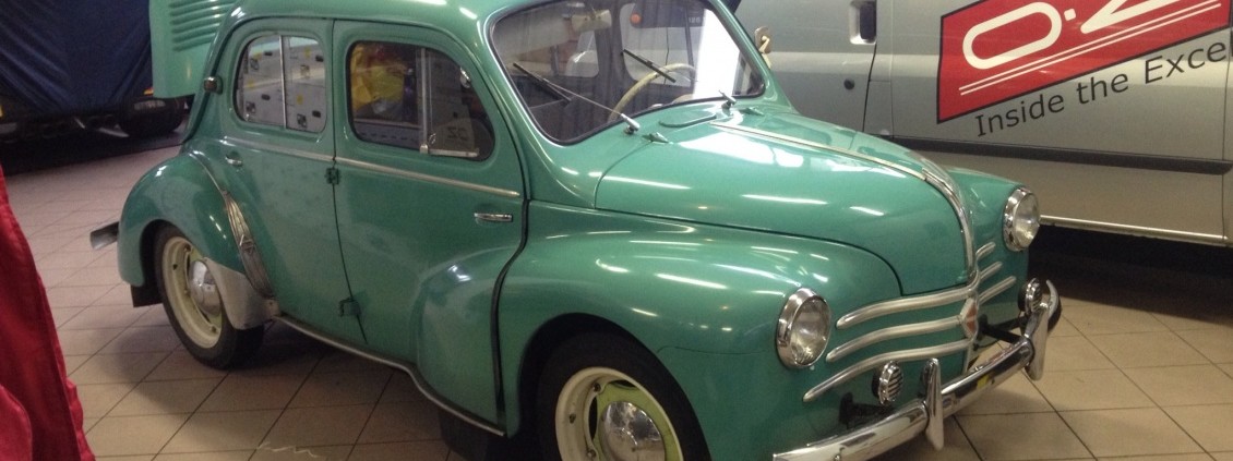 Renault 4CV 1062