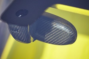 Lamborghini Huracan LP610-4 / interiér: barevné carbon díly – černé a zlaté vlákno (interior: color carbon components – black and gold fiber)